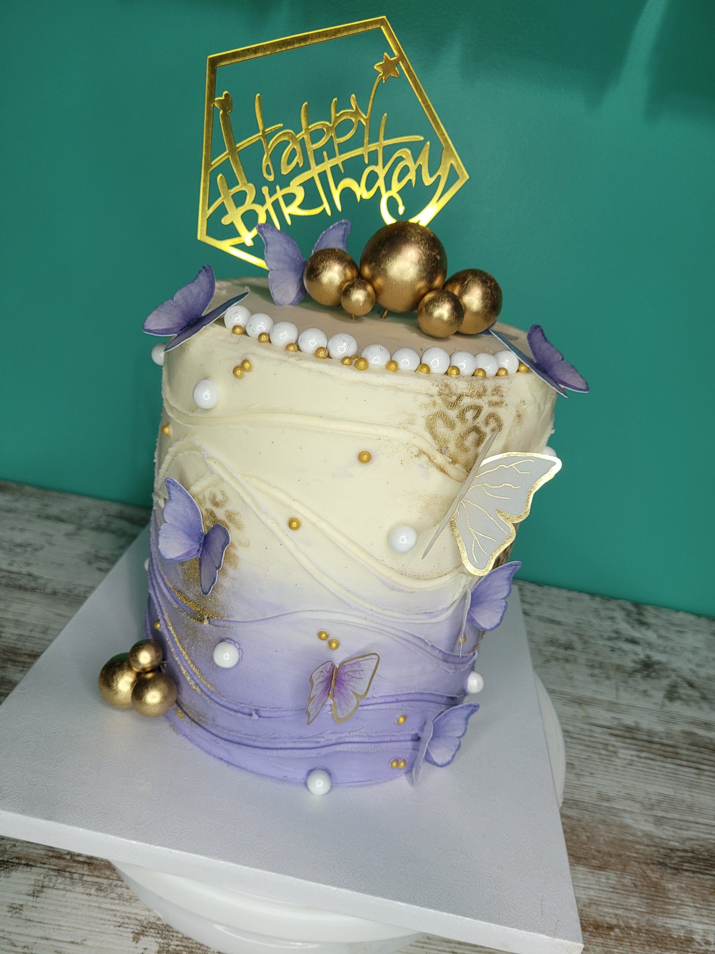 Custom Cakes